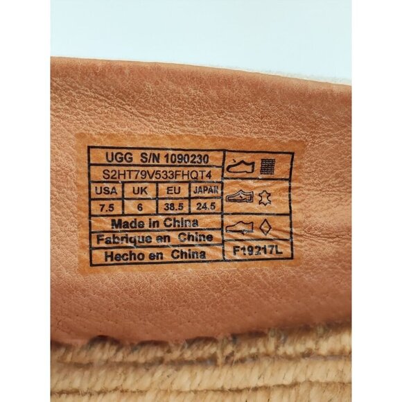 UGG Women's Renada White Stripe Slip On Espadrille Loafer Size 7.5 US - Picture 8 of 8